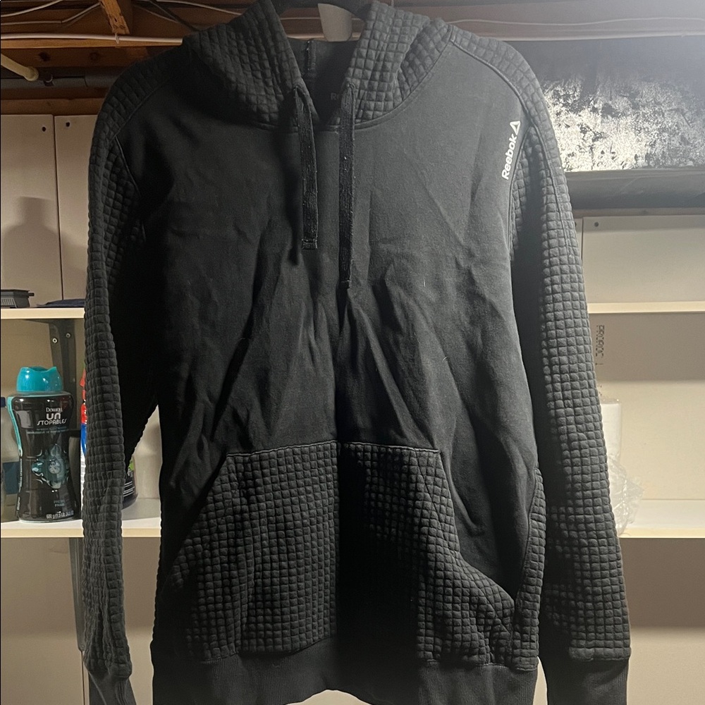 Reebok Men's Textured Black Hoodie